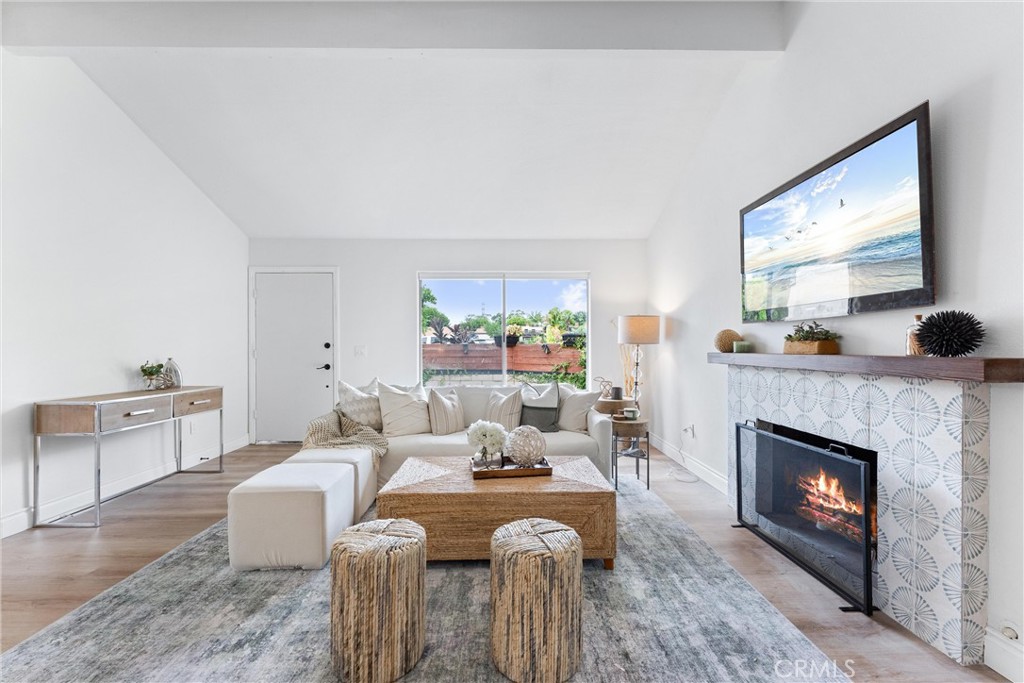 31206 Calle San Pedro