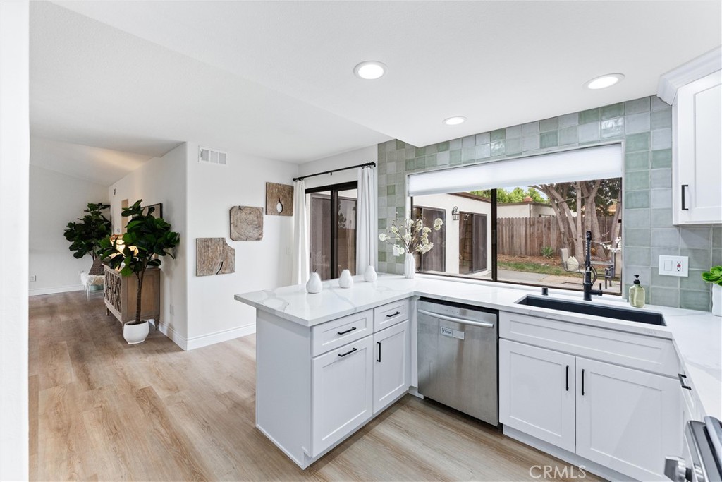 31206 Calle San Pedro