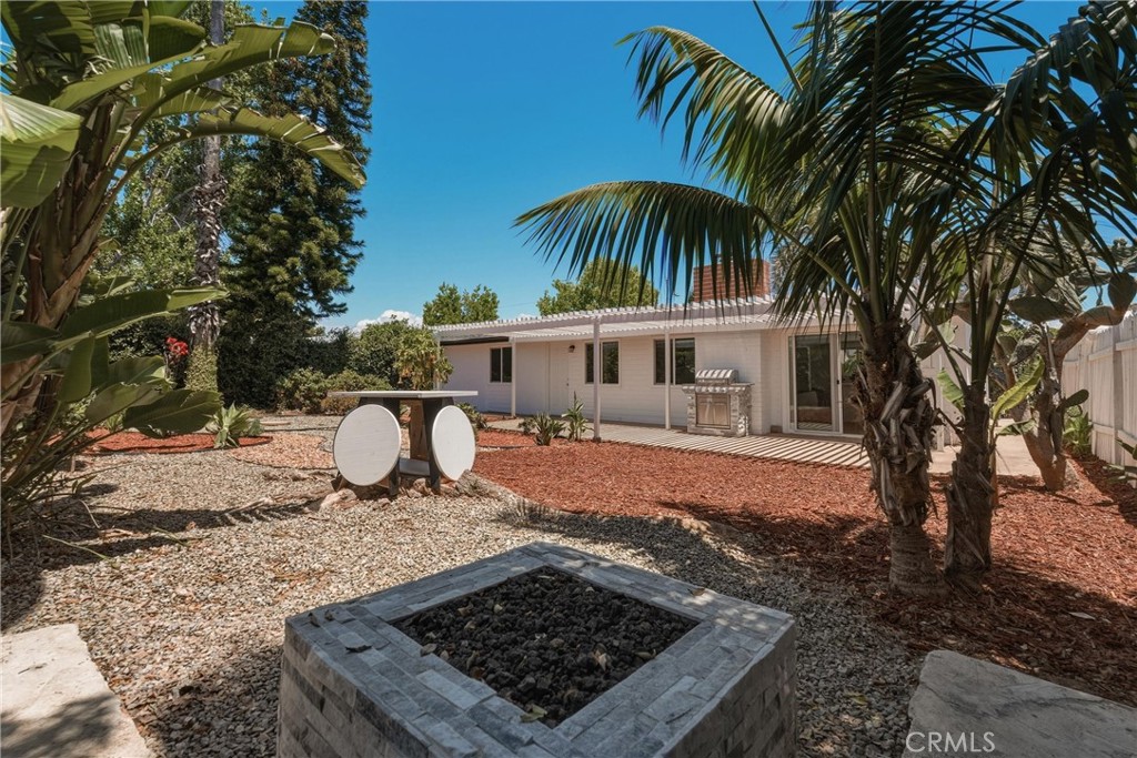 2107 Pomona