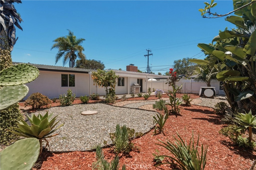 2107 Pomona