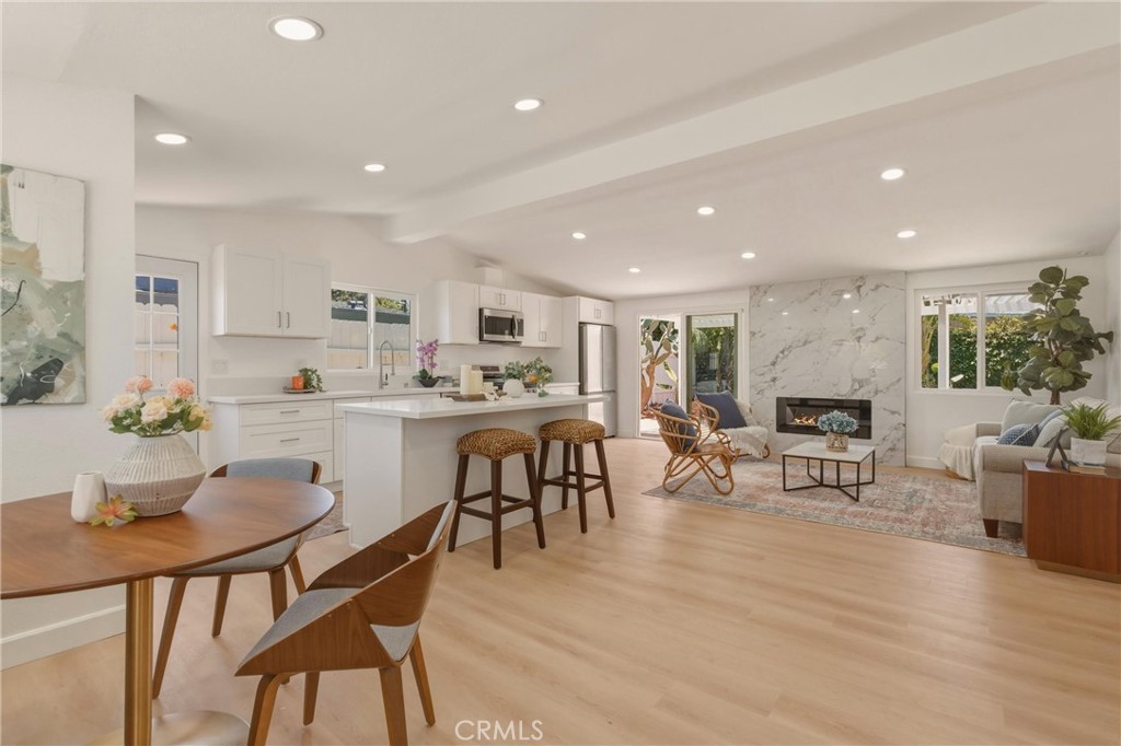 2107 Pomona