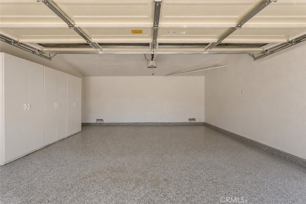 2107 Pomona