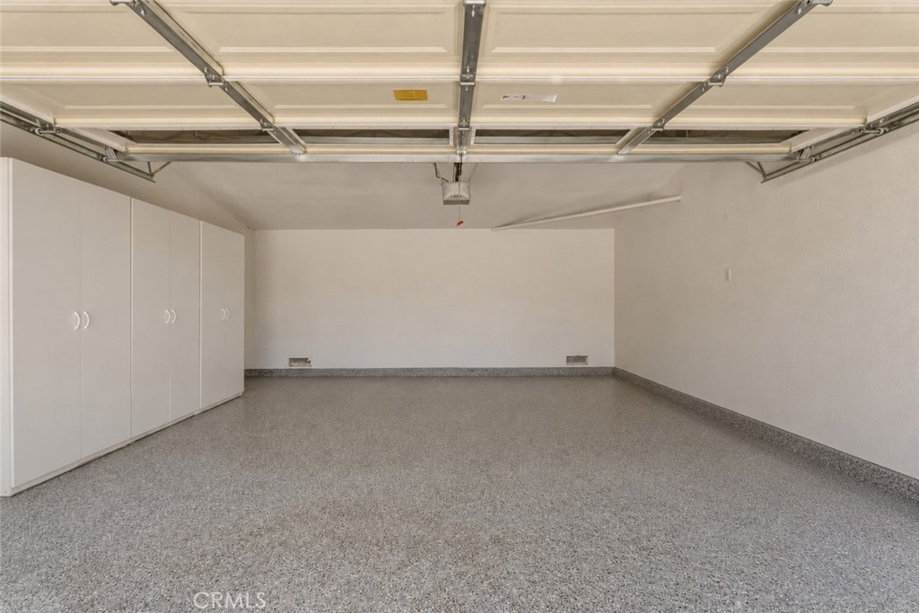 2107 Pomona