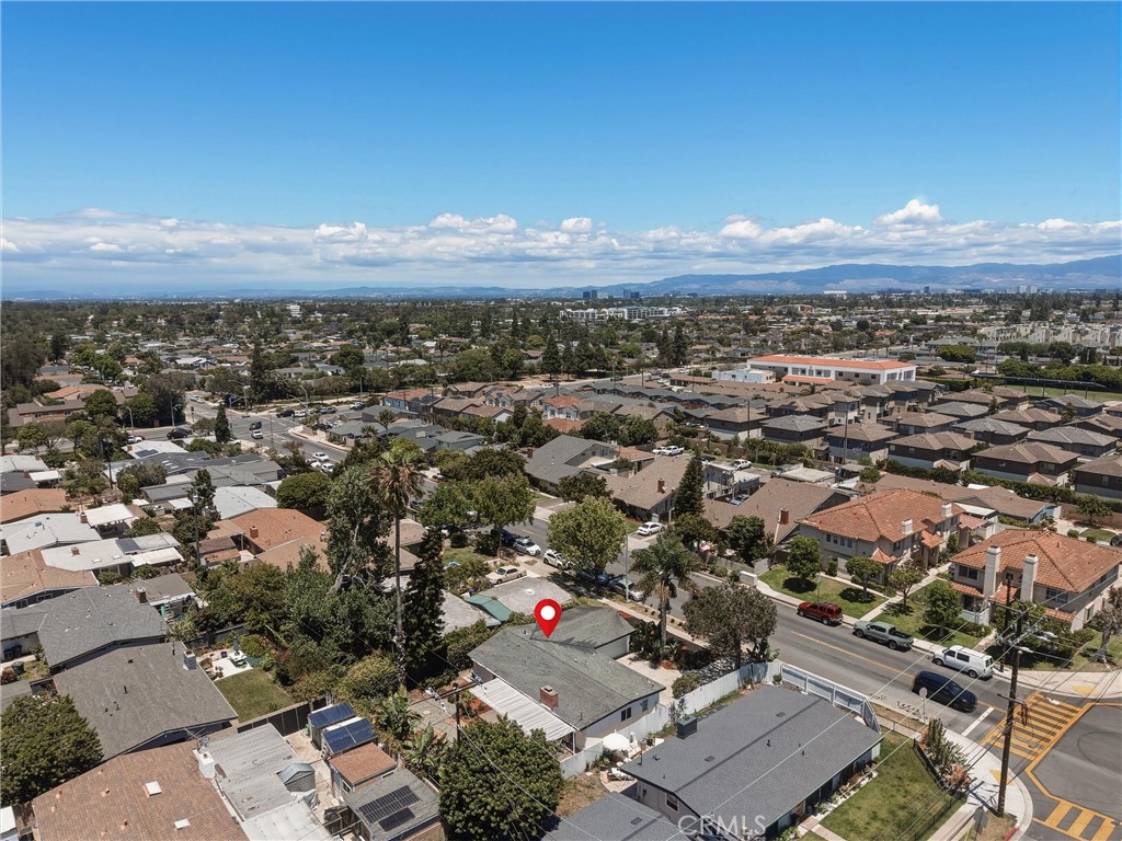 2107 Pomona
