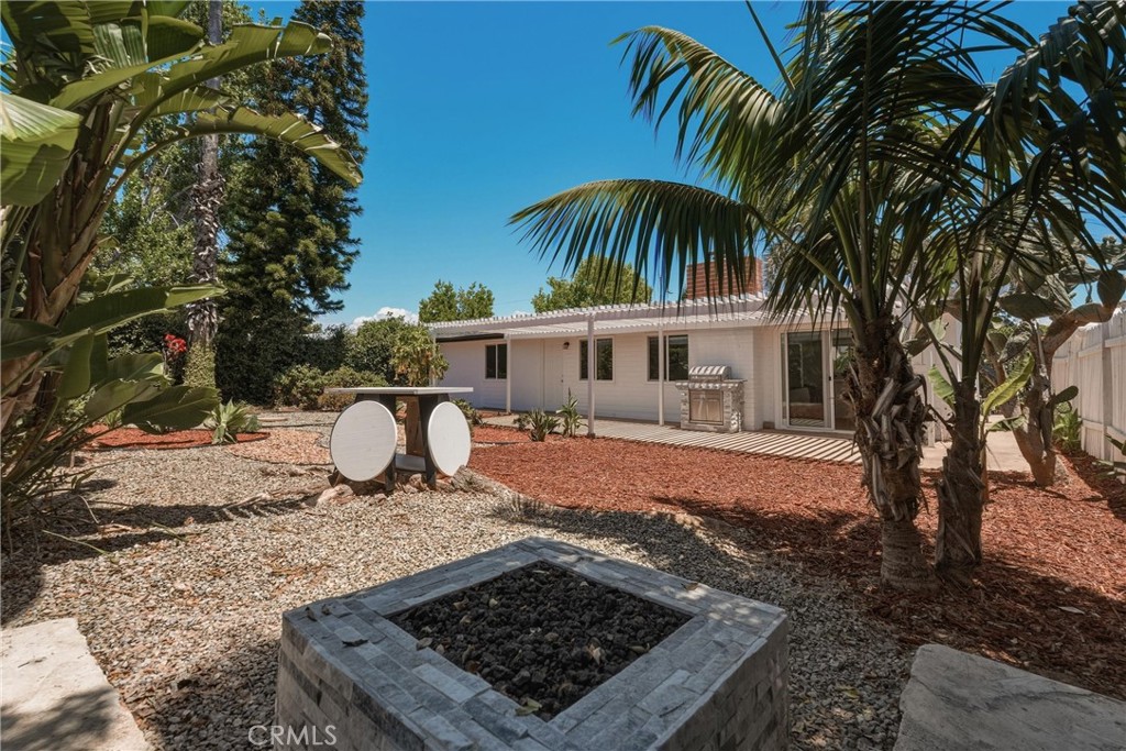 2107 Pomona