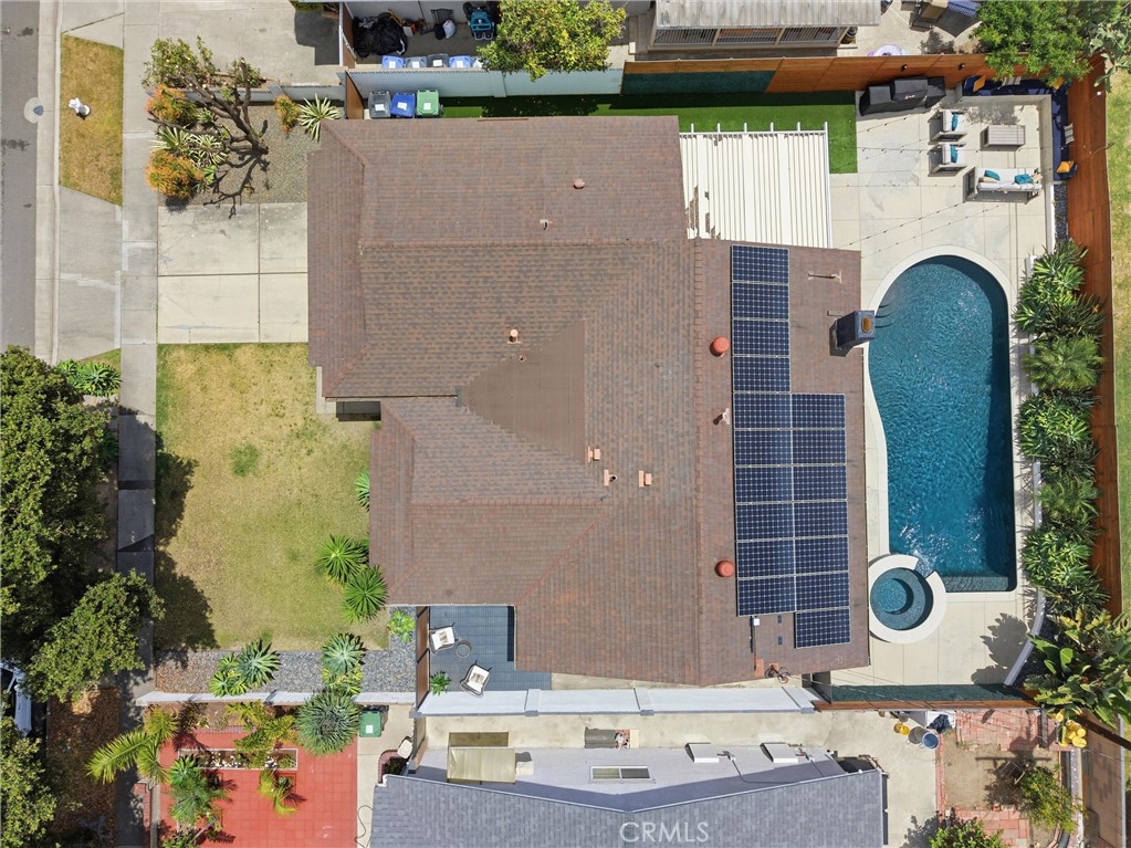 2422 S Salta Street