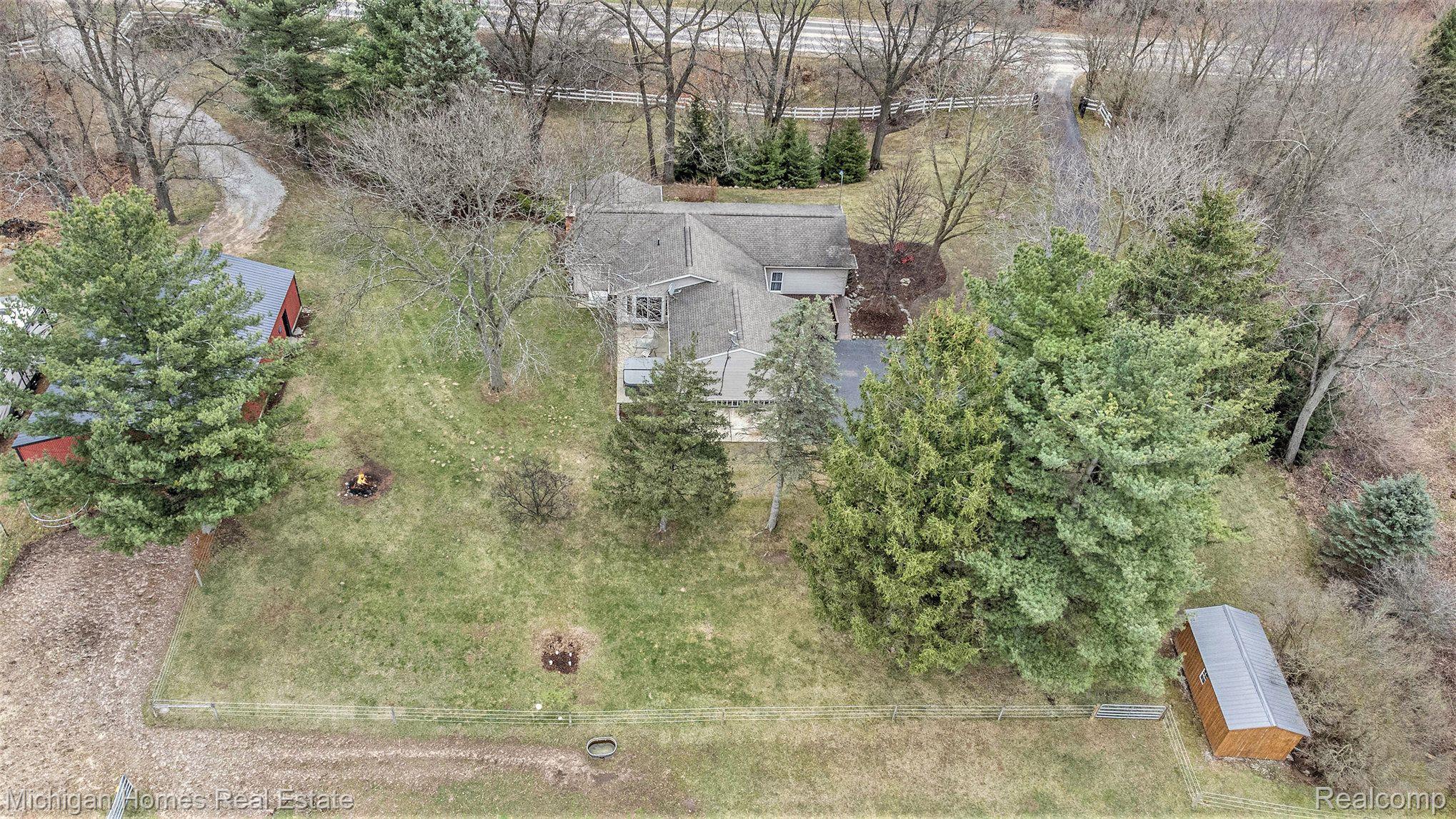 3915 N LATSON Road