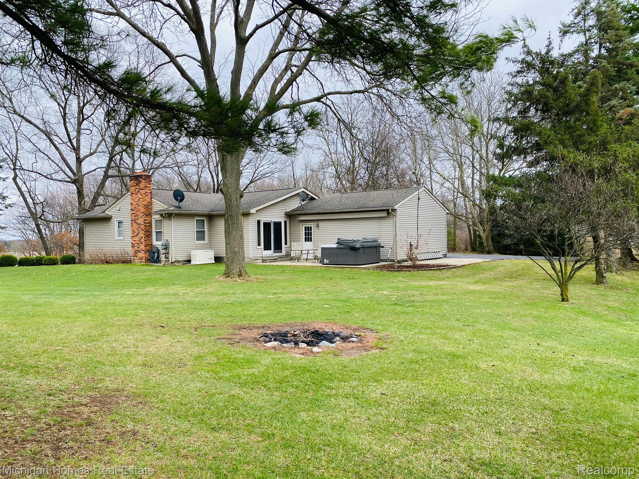 3915 N LATSON Road