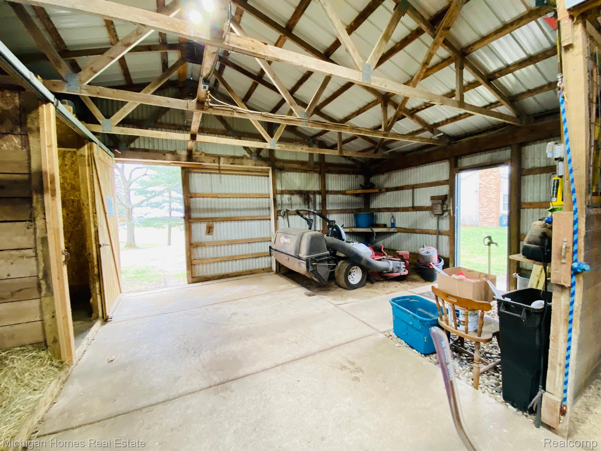 3915 N LATSON Road