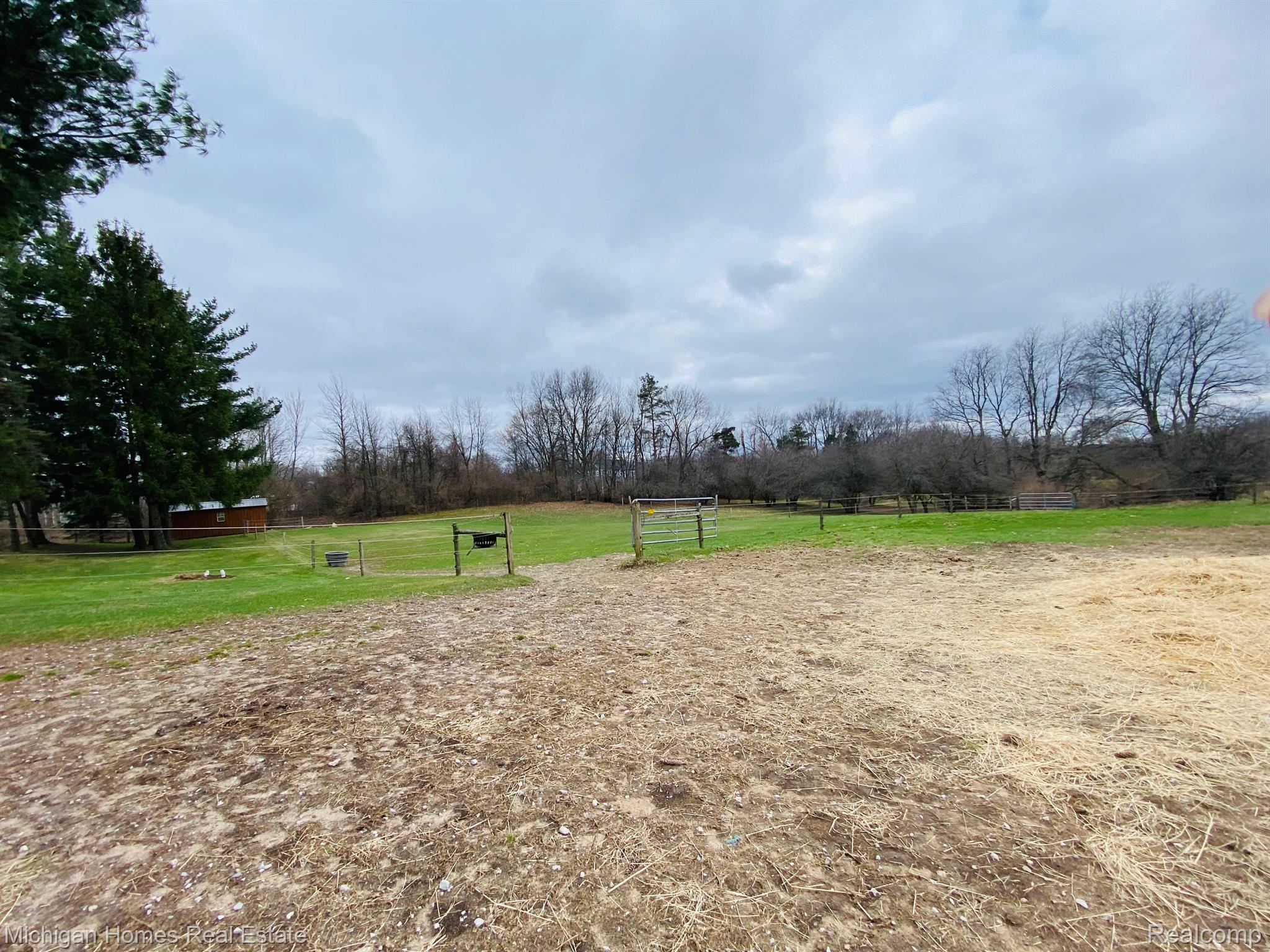 3915 N LATSON Road