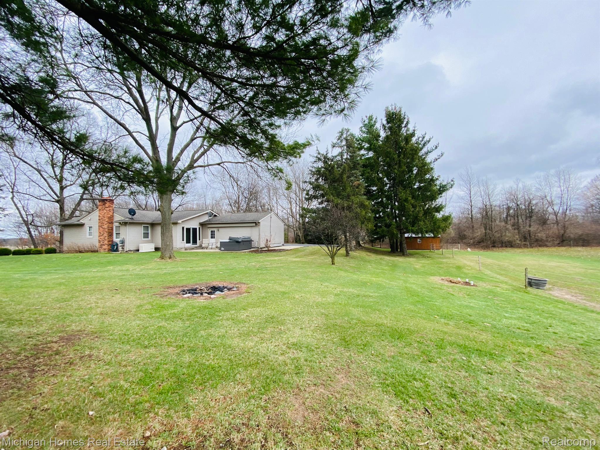 3915 N LATSON Road