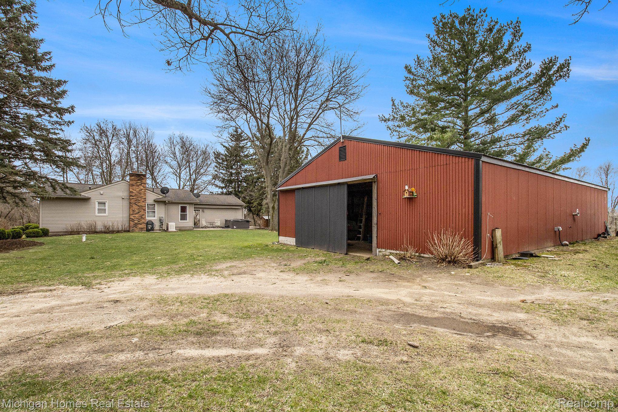 3915 N LATSON Road