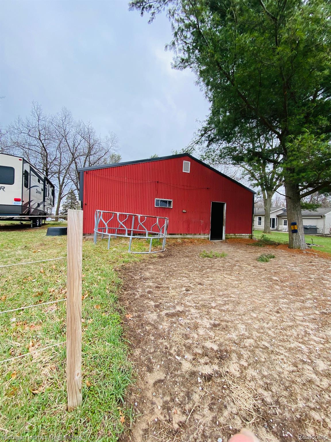 3915 N LATSON Road