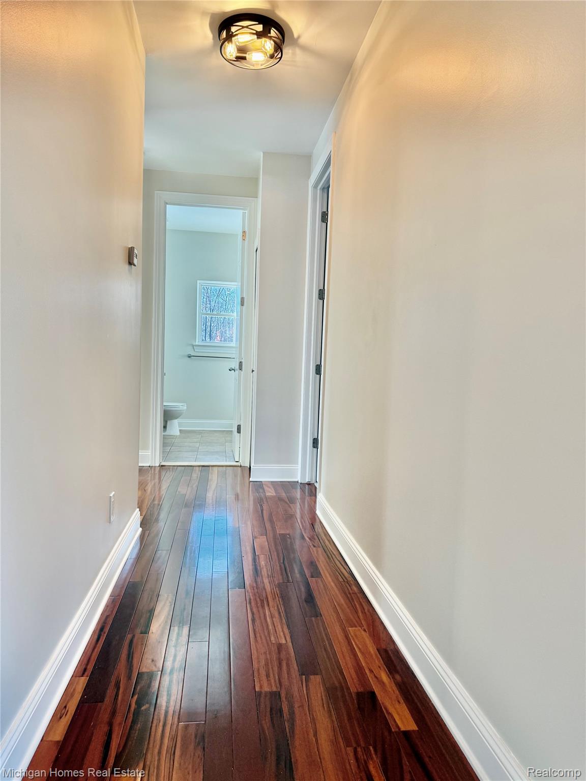 8096 Peninsula Circle