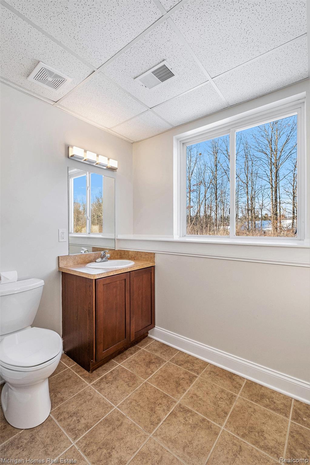 8096 Peninsula Circle