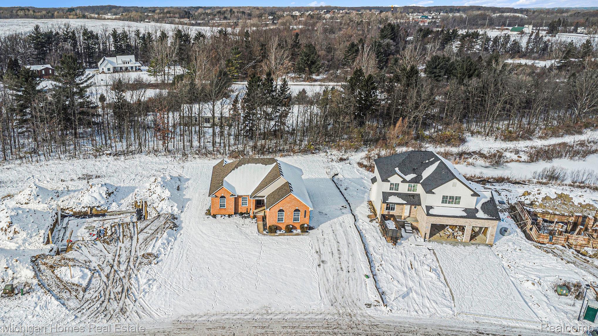 8096 Peninsula Circle