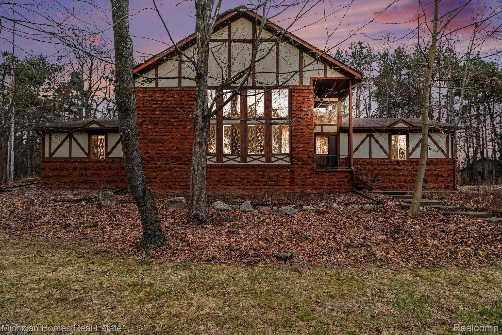 885 Rustic Village Lane