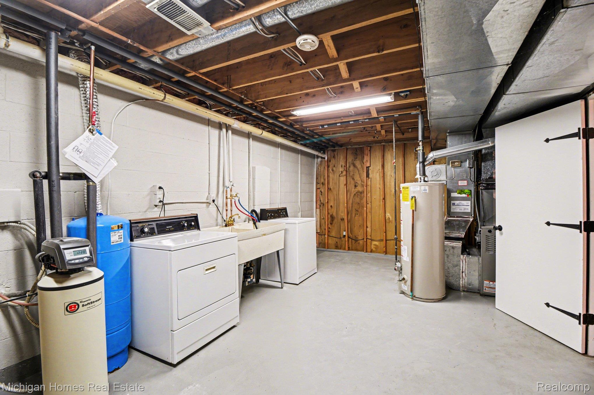 885 Rustic Village Lane