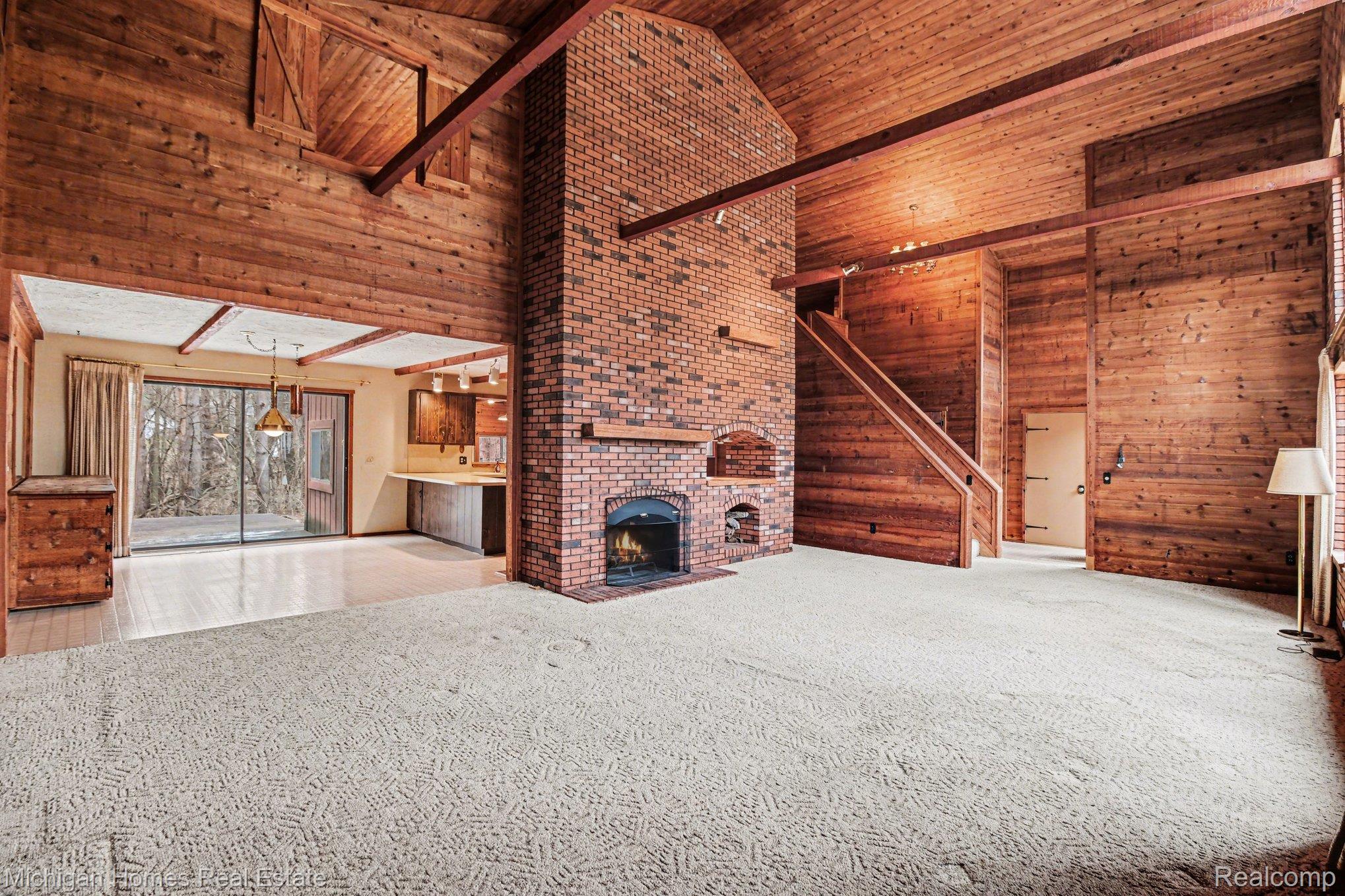 885 Rustic Village Lane