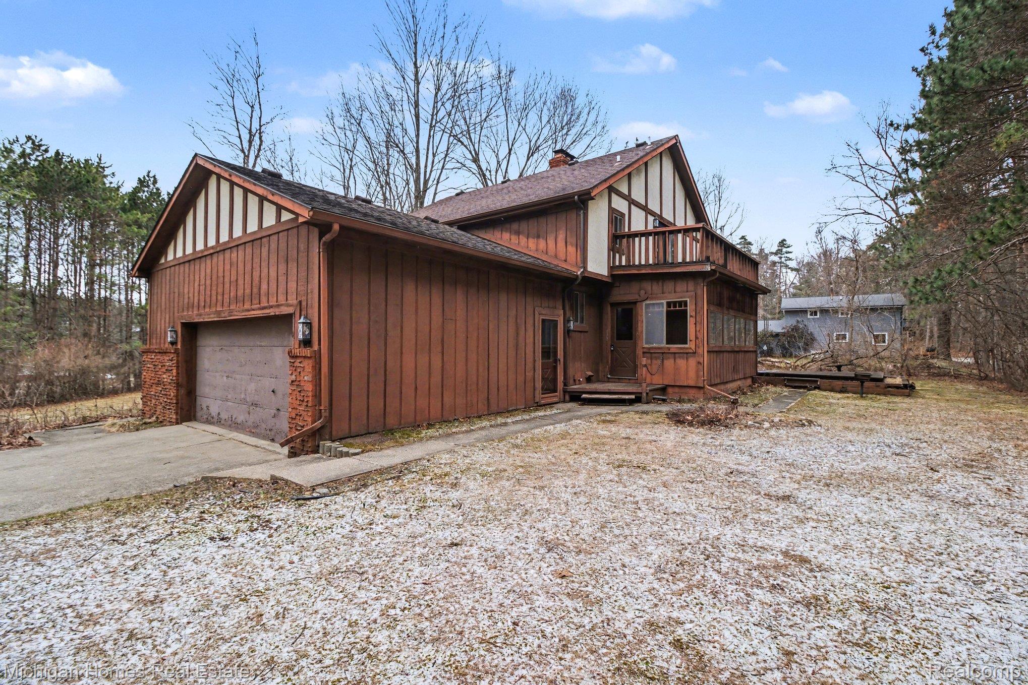 885 Rustic Village Lane