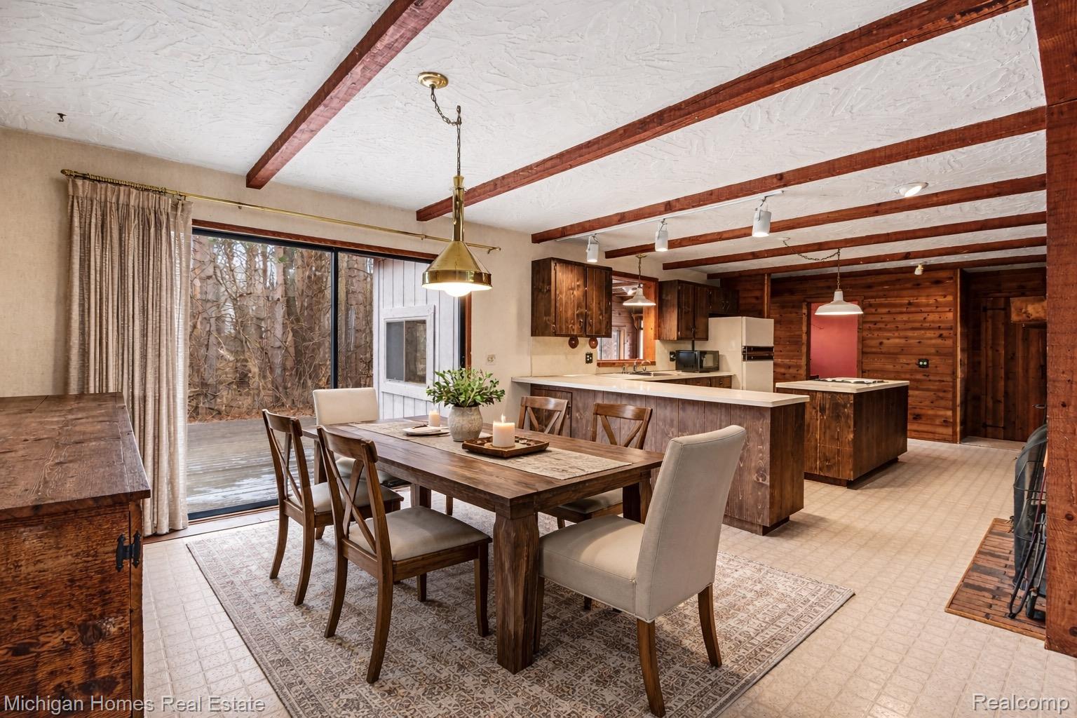 885 Rustic Village Lane