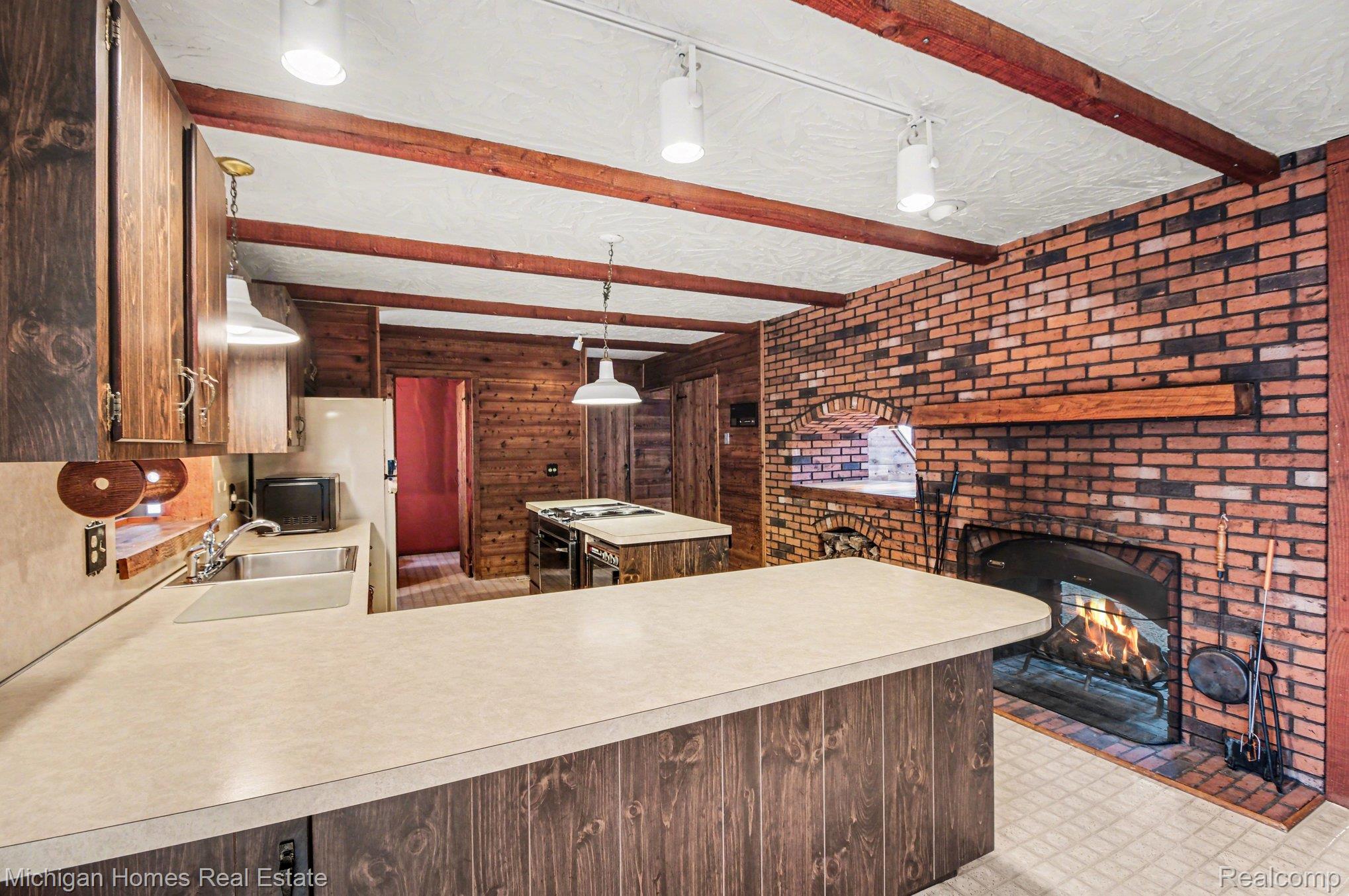 885 Rustic Village Lane