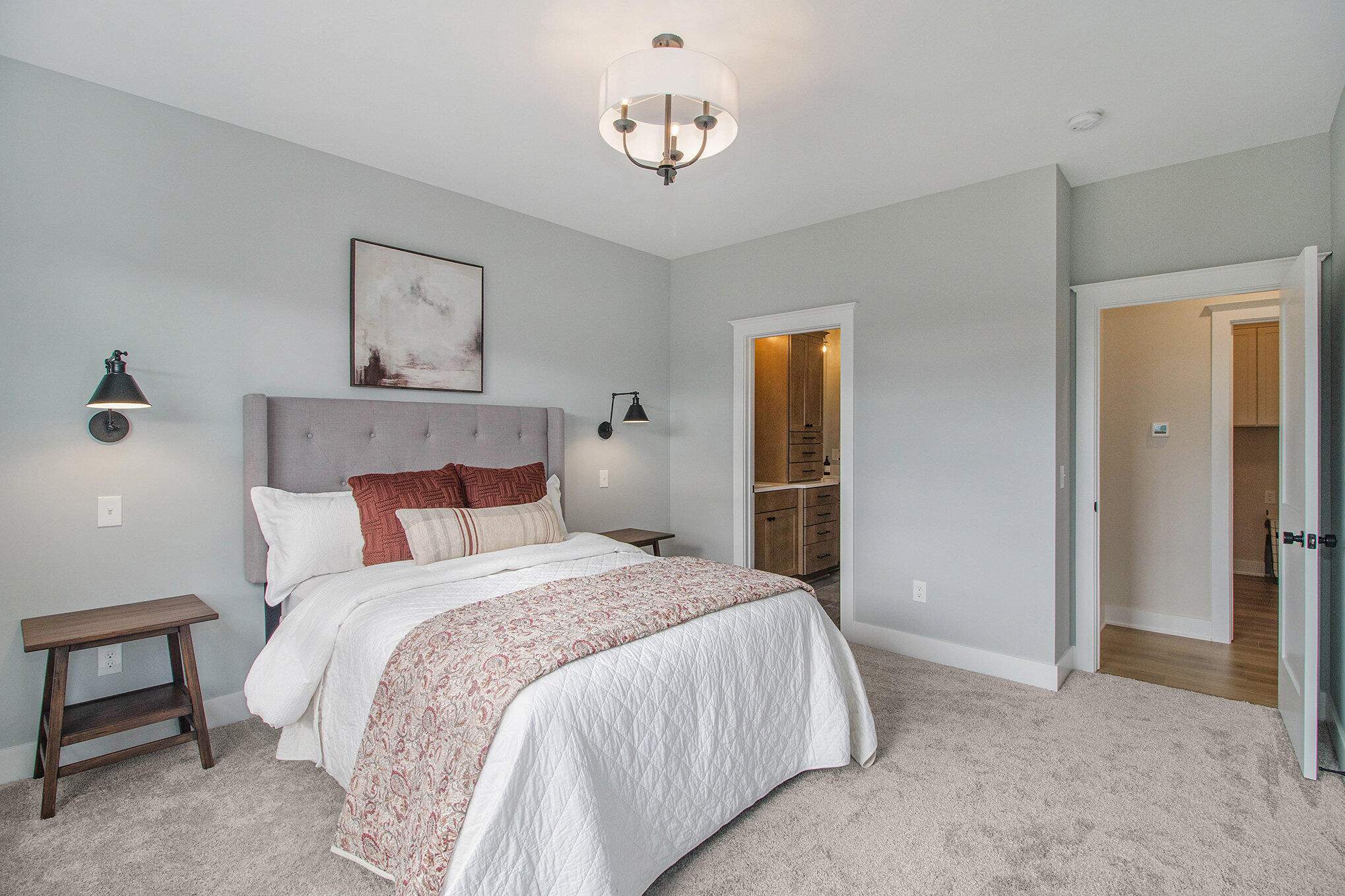 604 Sun Vale Lane, 2