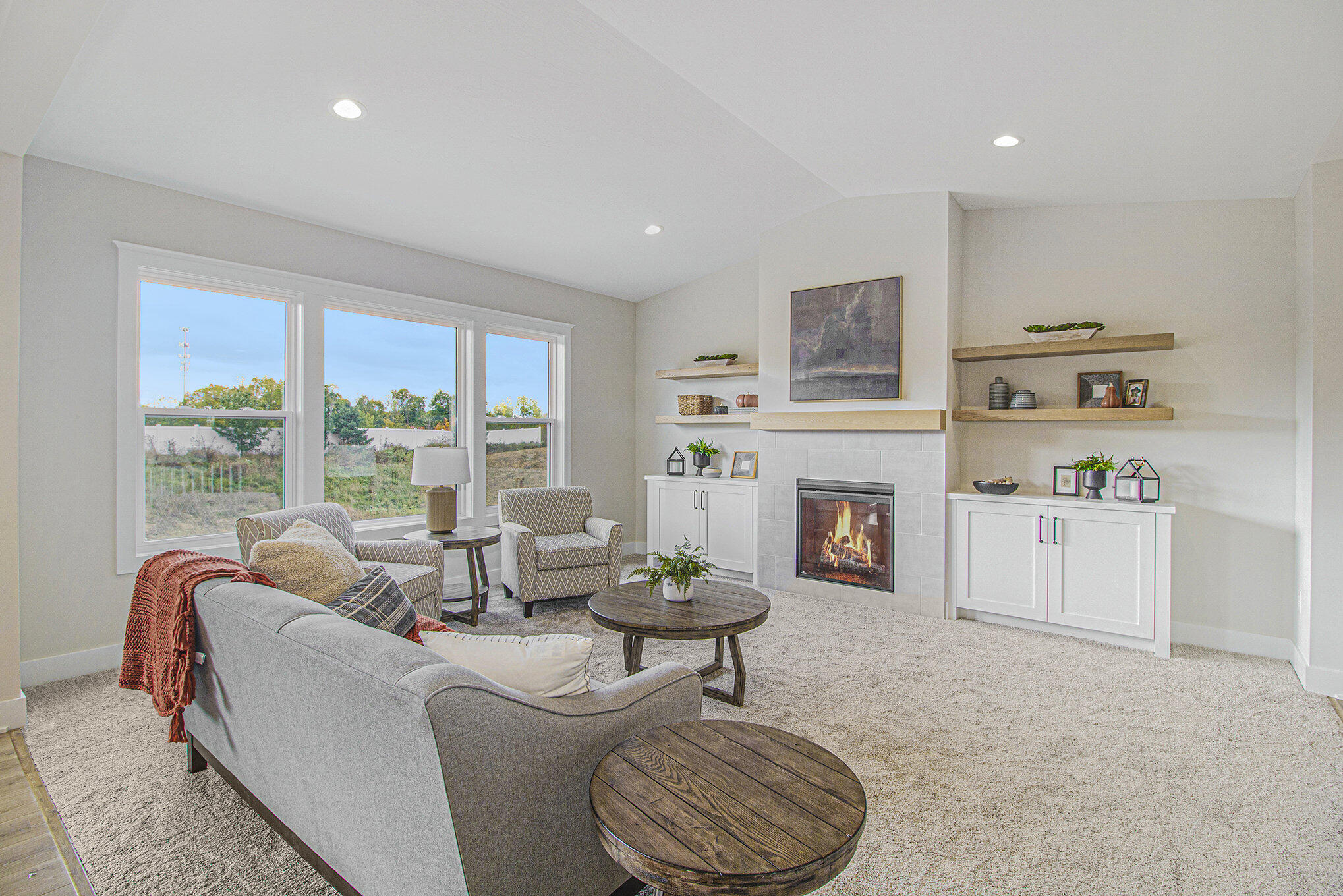 604 Sun Vale Lane, 2