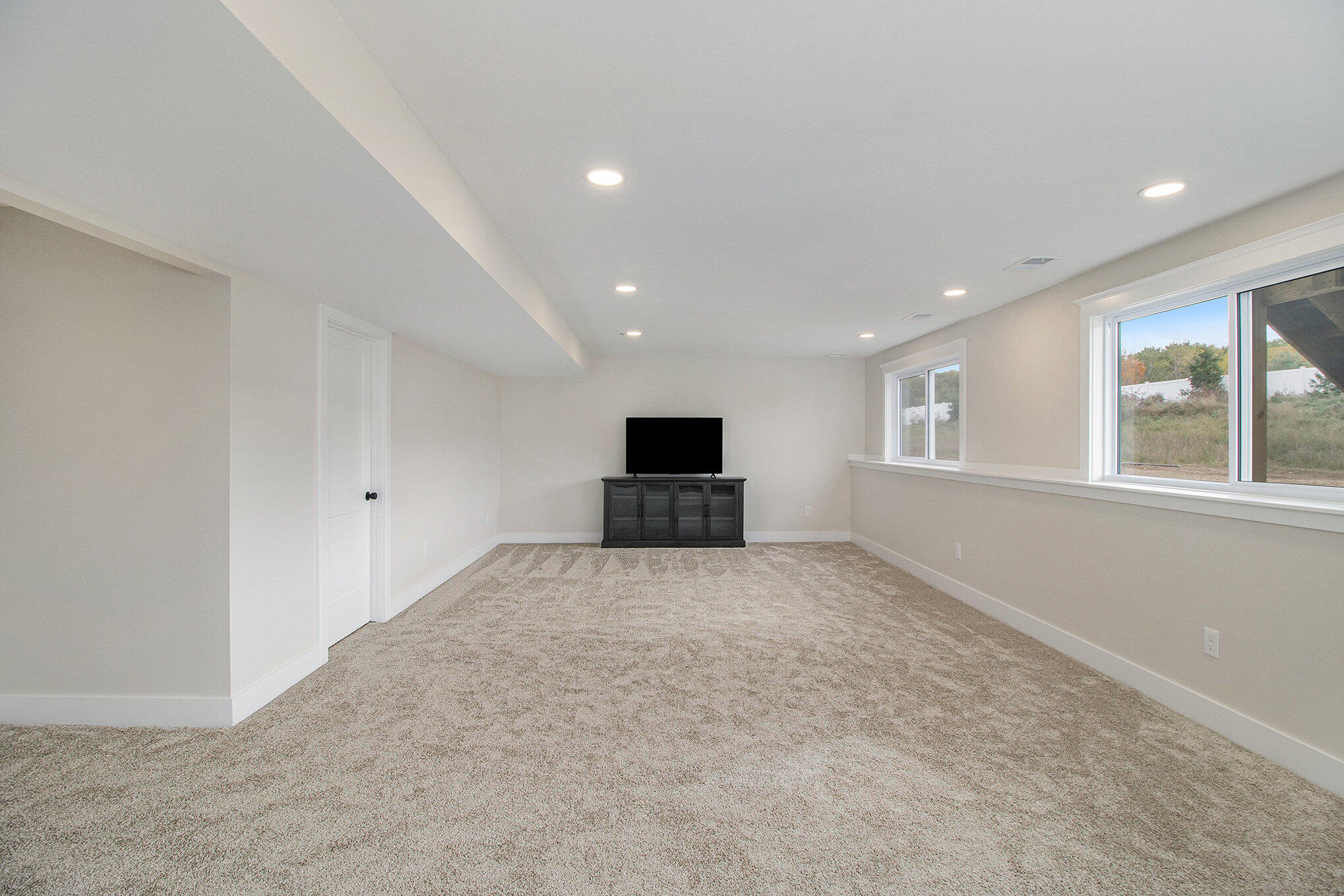 604 Sun Vale Lane, 2