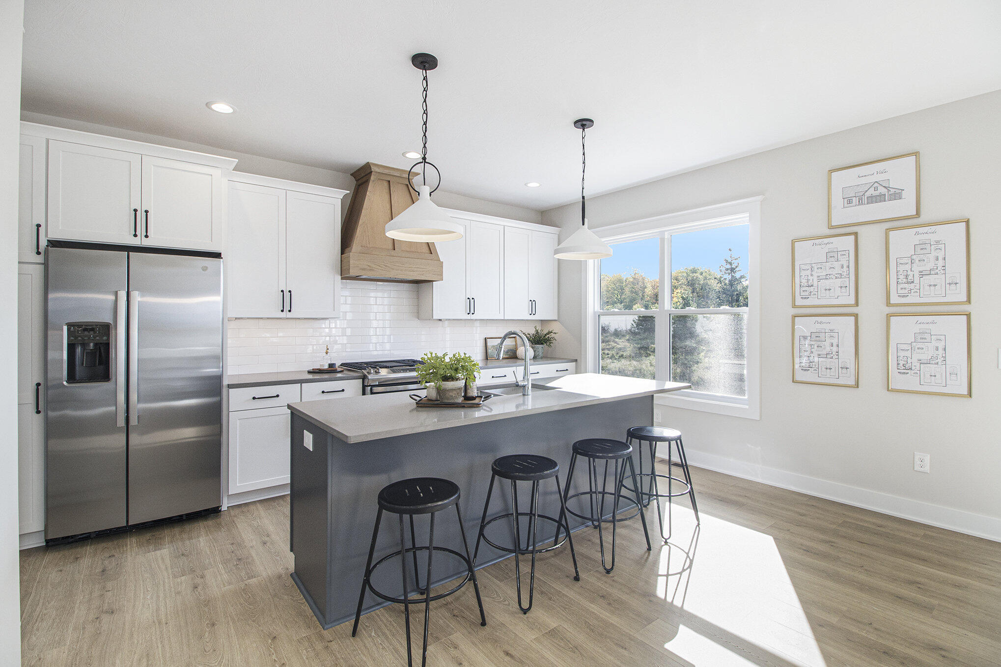 604 Sun Vale Lane, 2