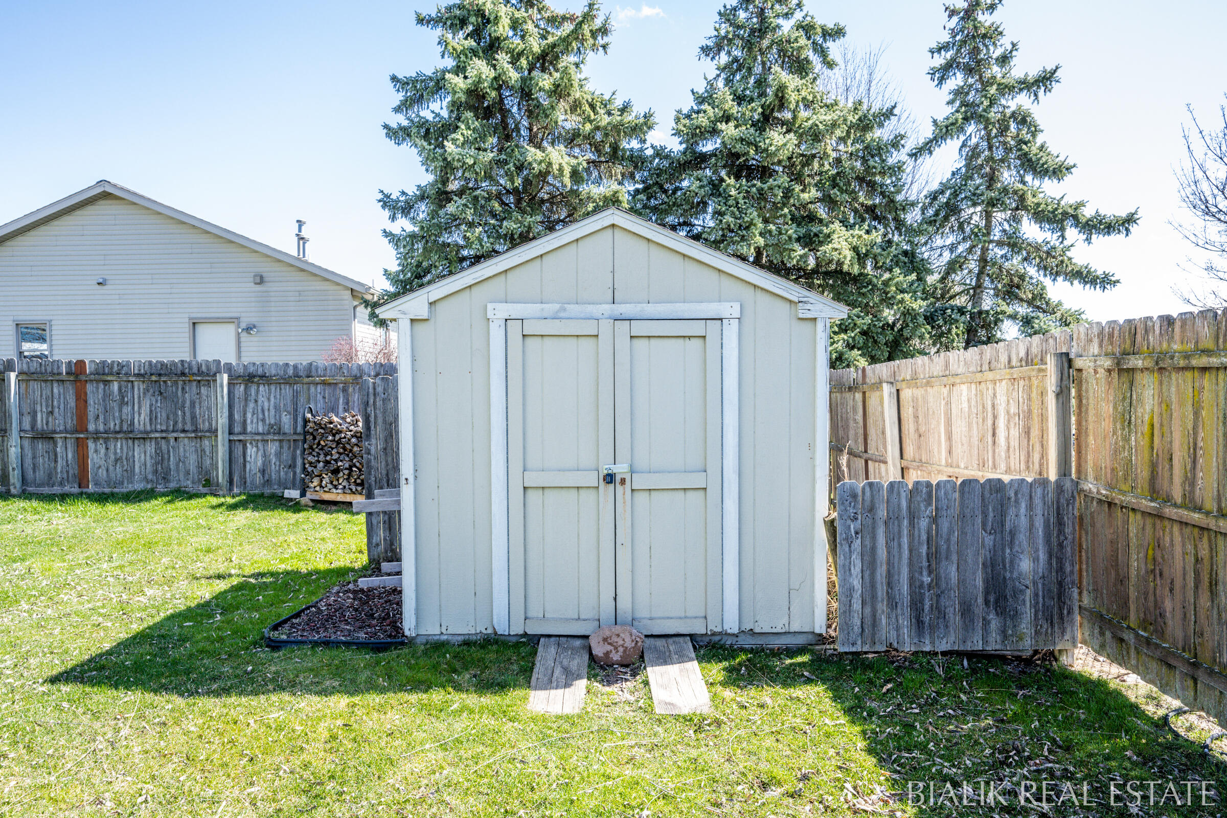 3996 Sunchase Avenue