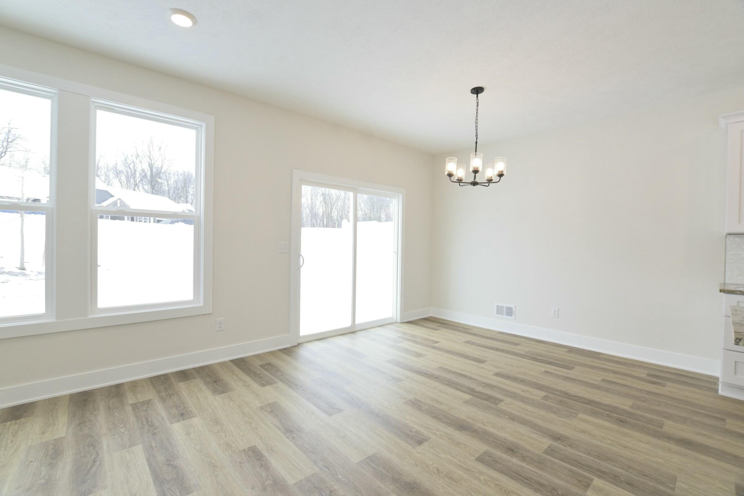 2815 W Highgate Street, 38