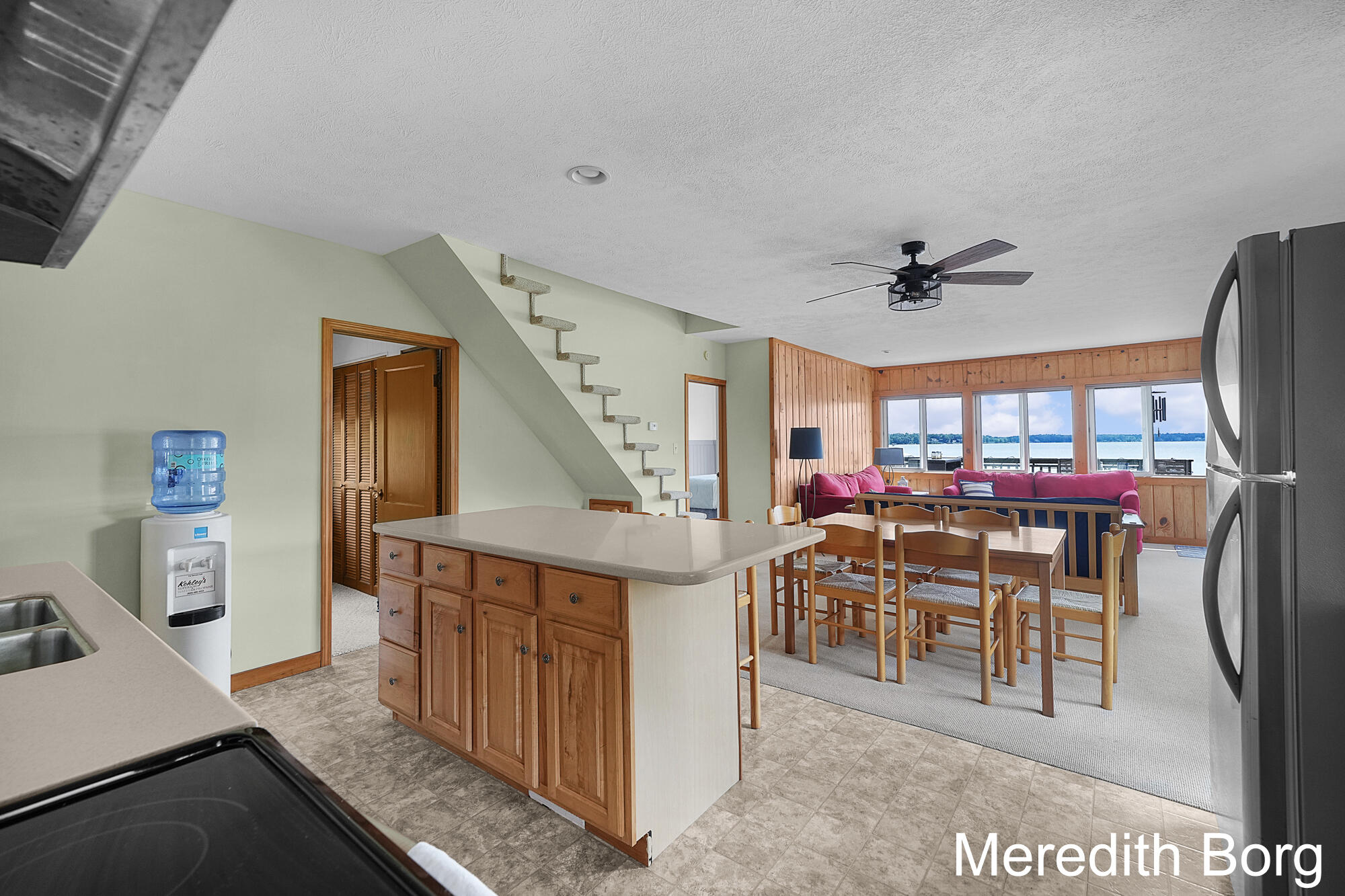 9264 Redwood Drive