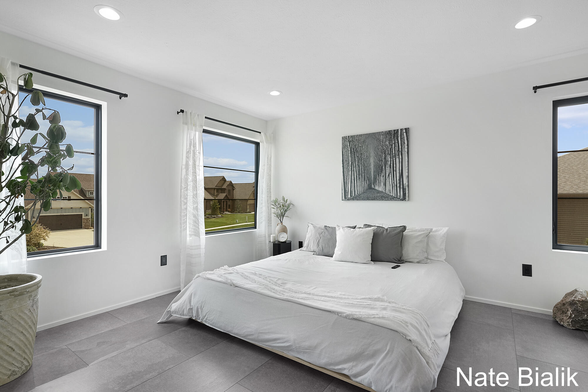 5587 Stonebridge Drive