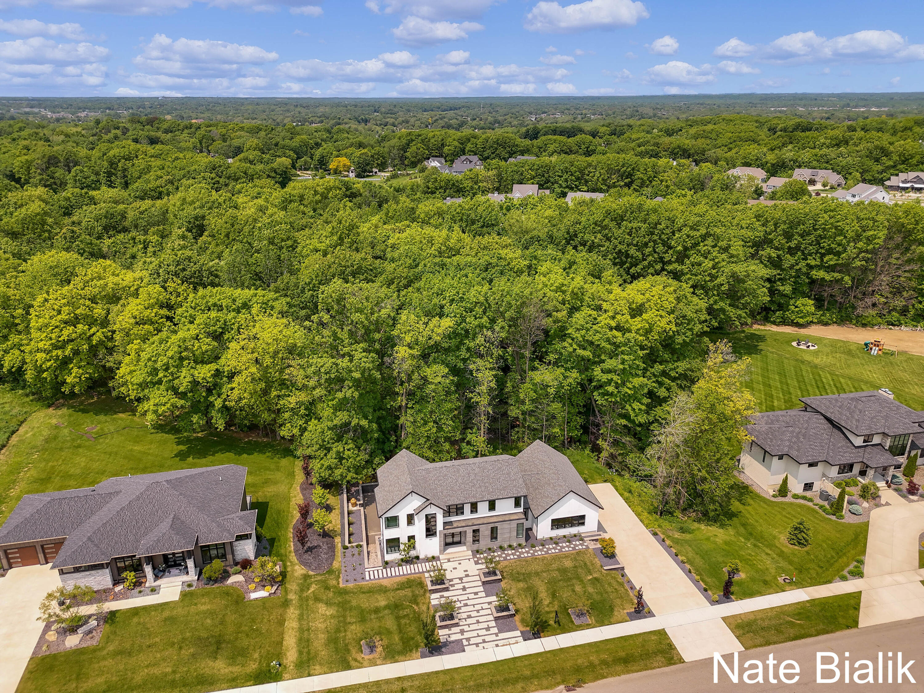 5587 Stonebridge Drive