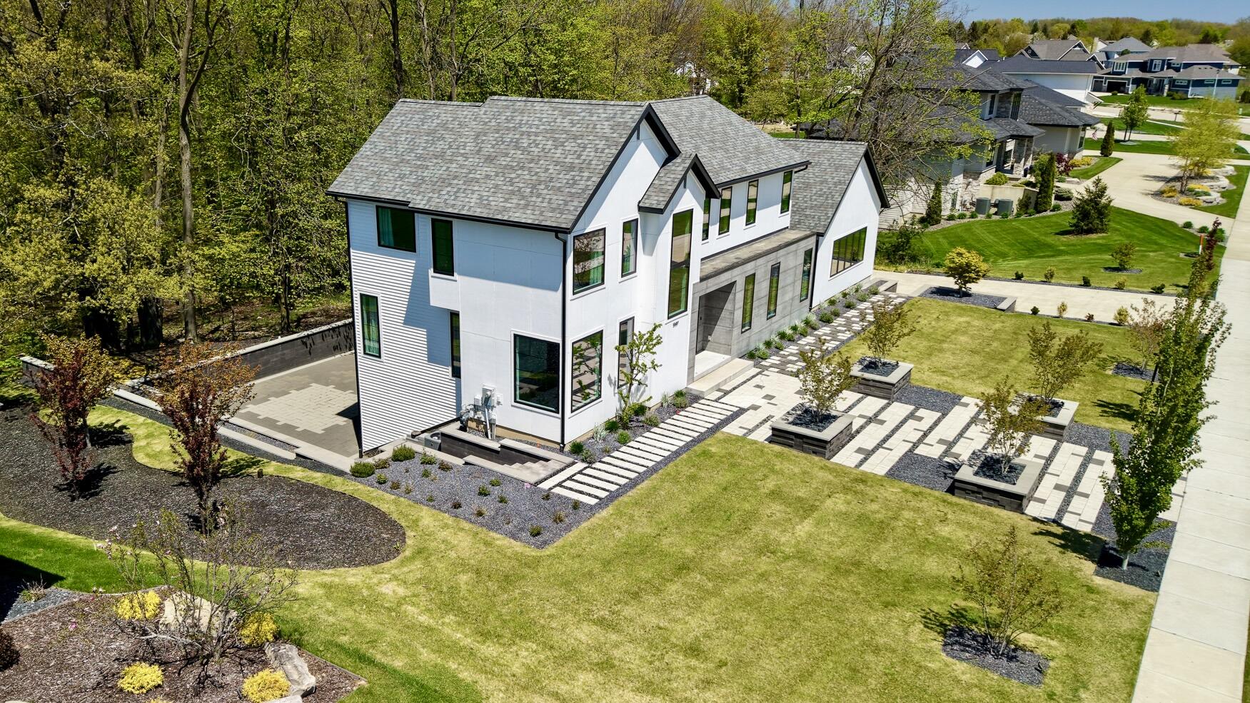 5587 Stonebridge Drive