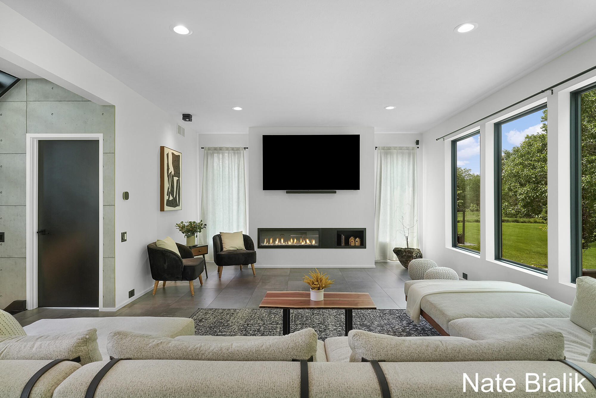 5587 Stonebridge Drive