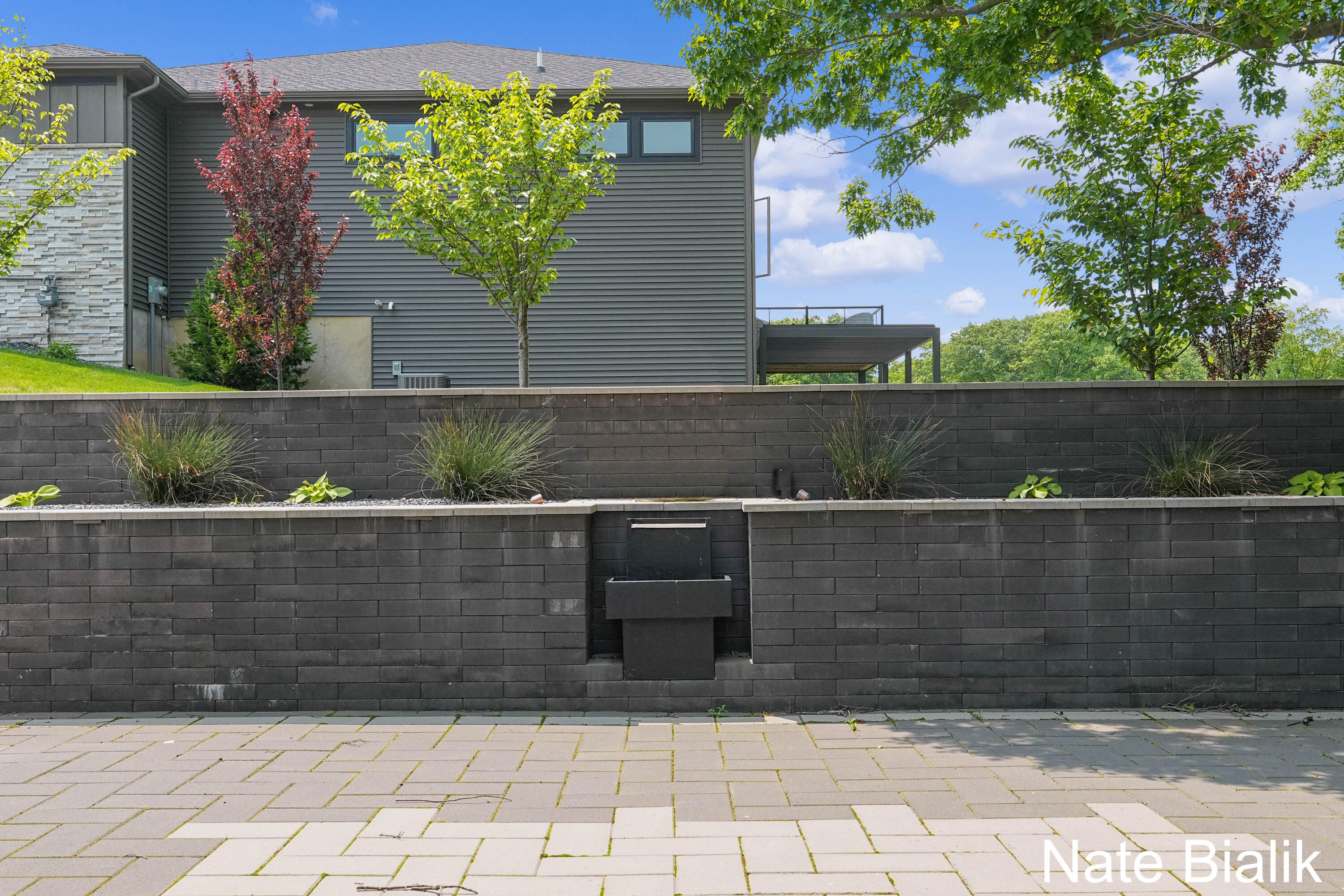 5587 Stonebridge Drive