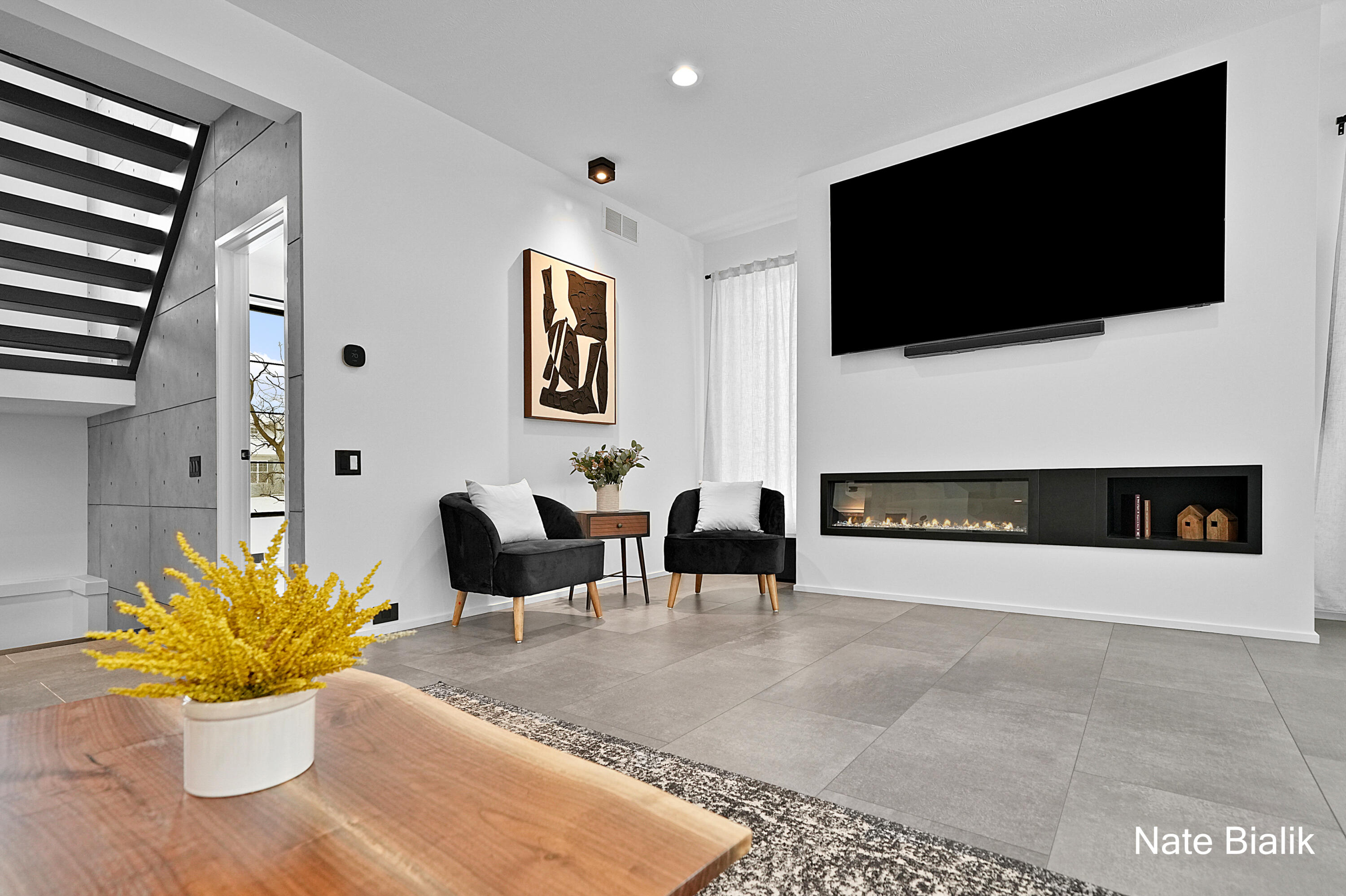 5587 Stonebridge Drive