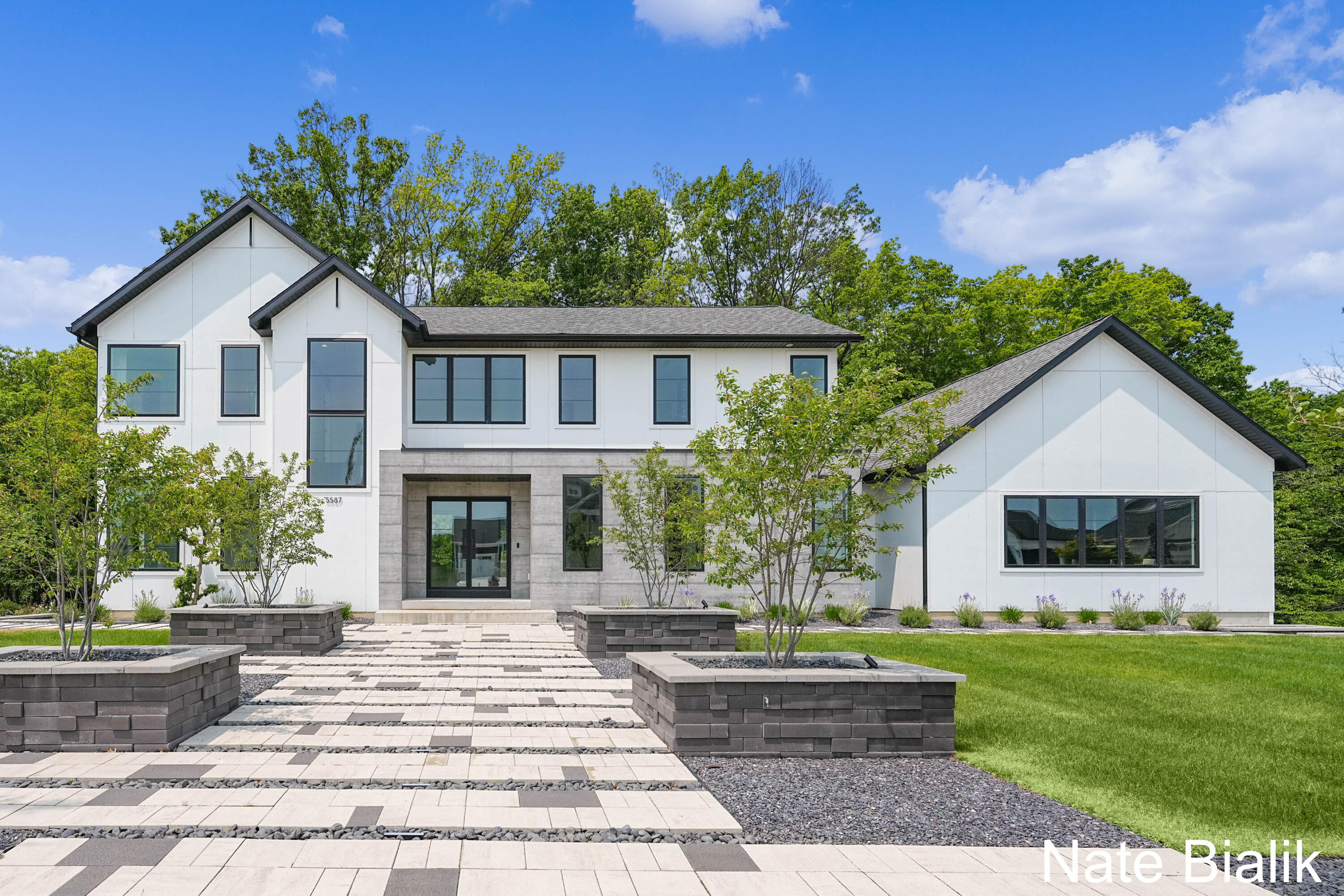 5587 Stonebridge Drive