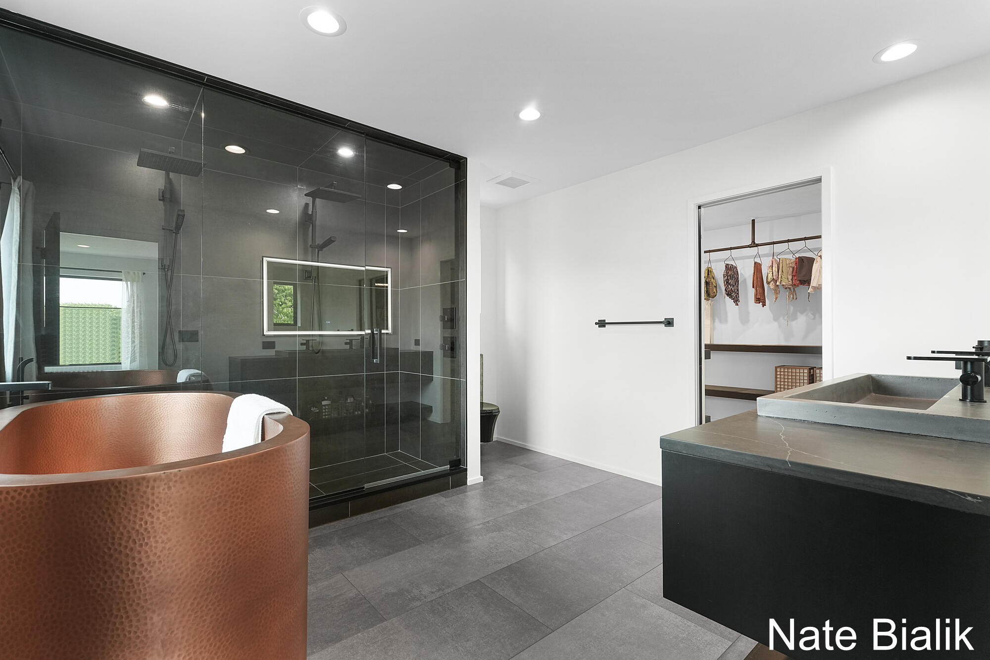 5587 Stonebridge Drive