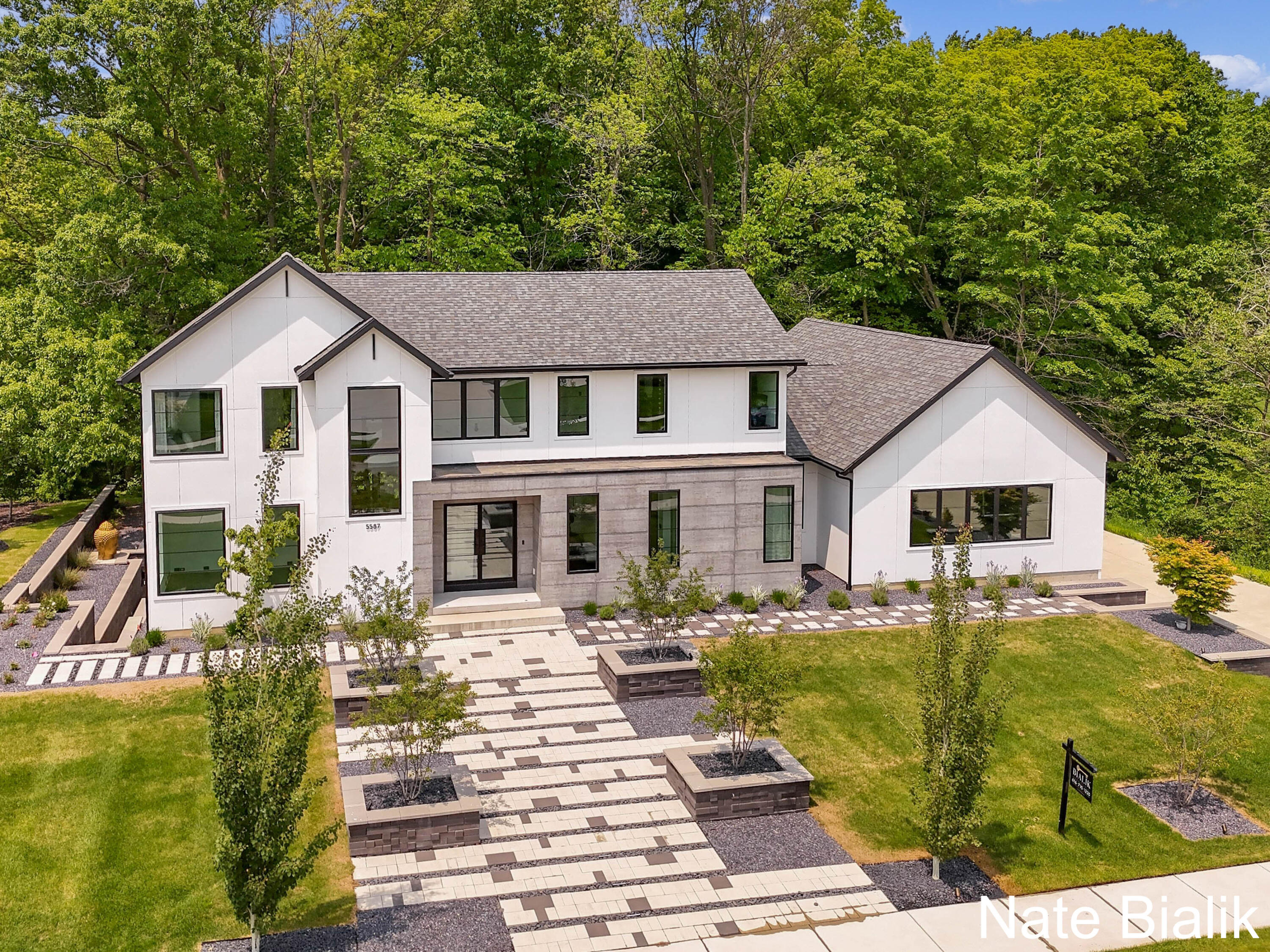 5587 Stonebridge Drive
