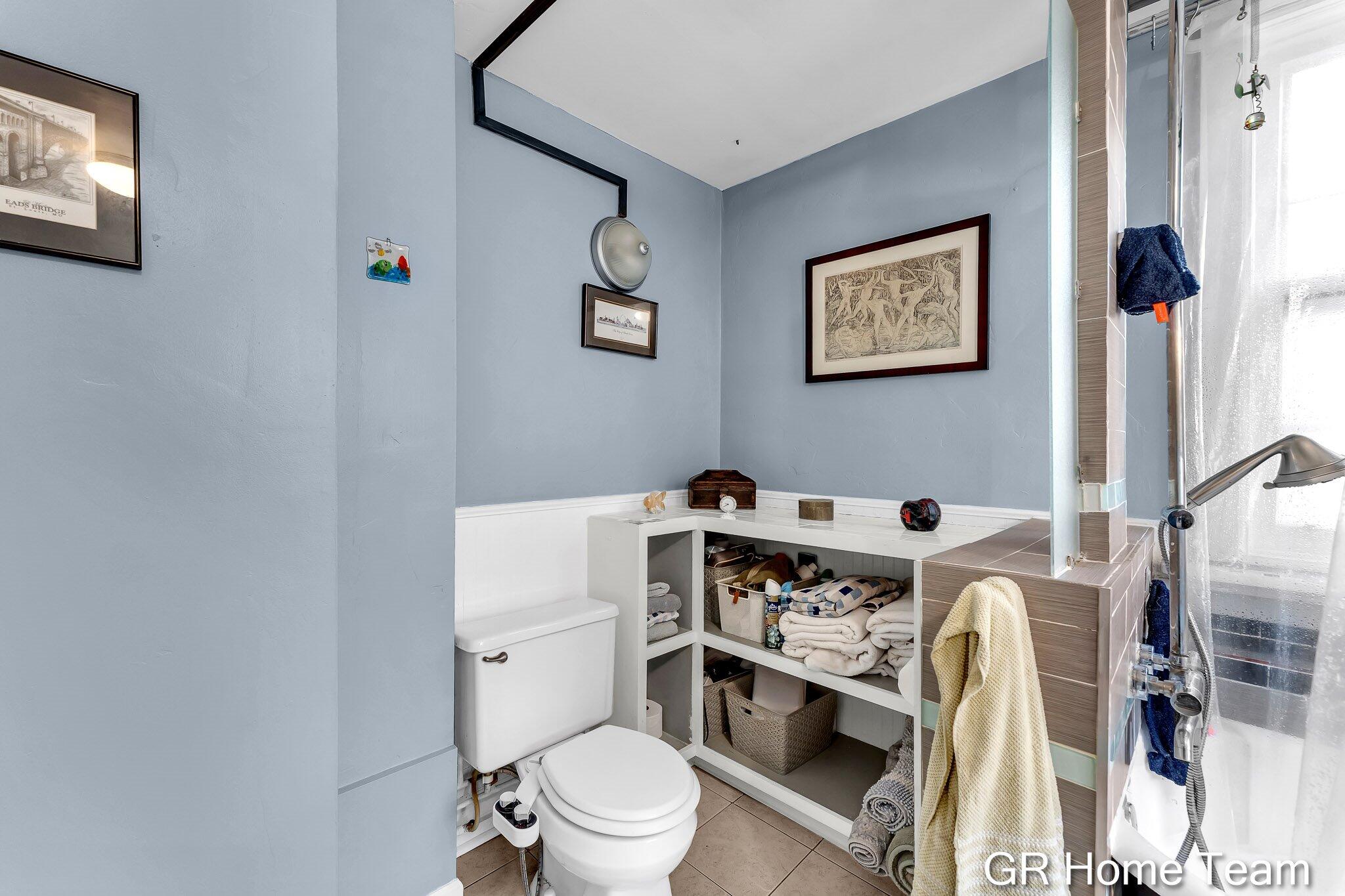 617 Atwood Street NE
