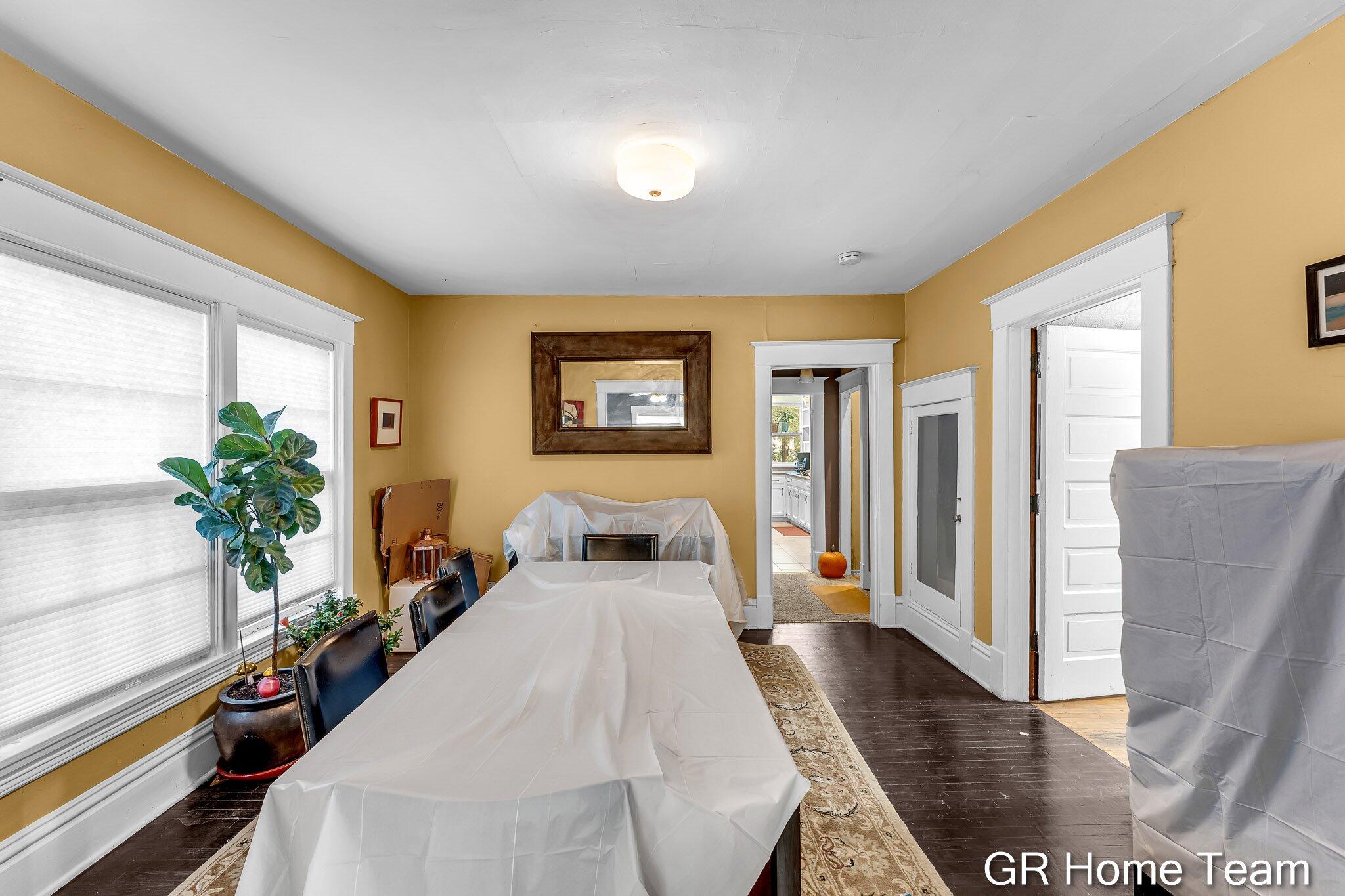 617 Atwood Street NE