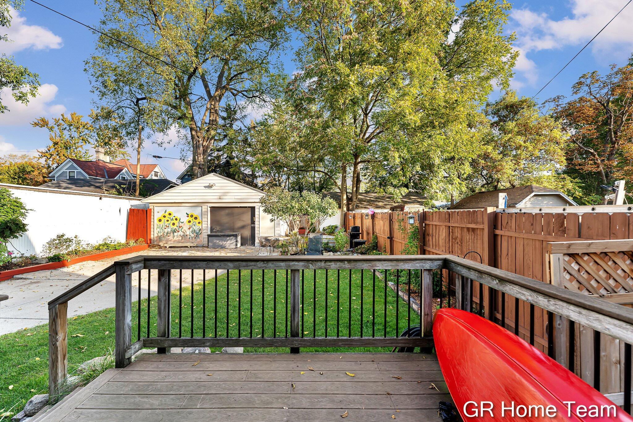 617 Atwood Street NE