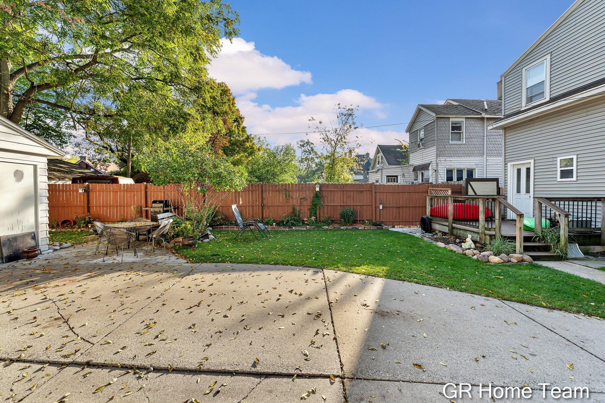 617 Atwood Street NE