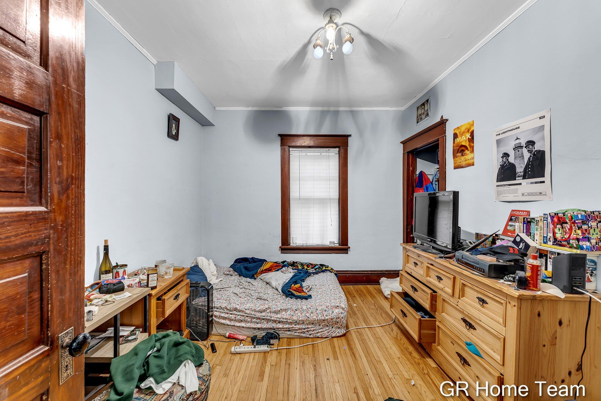 617 Atwood Street NE