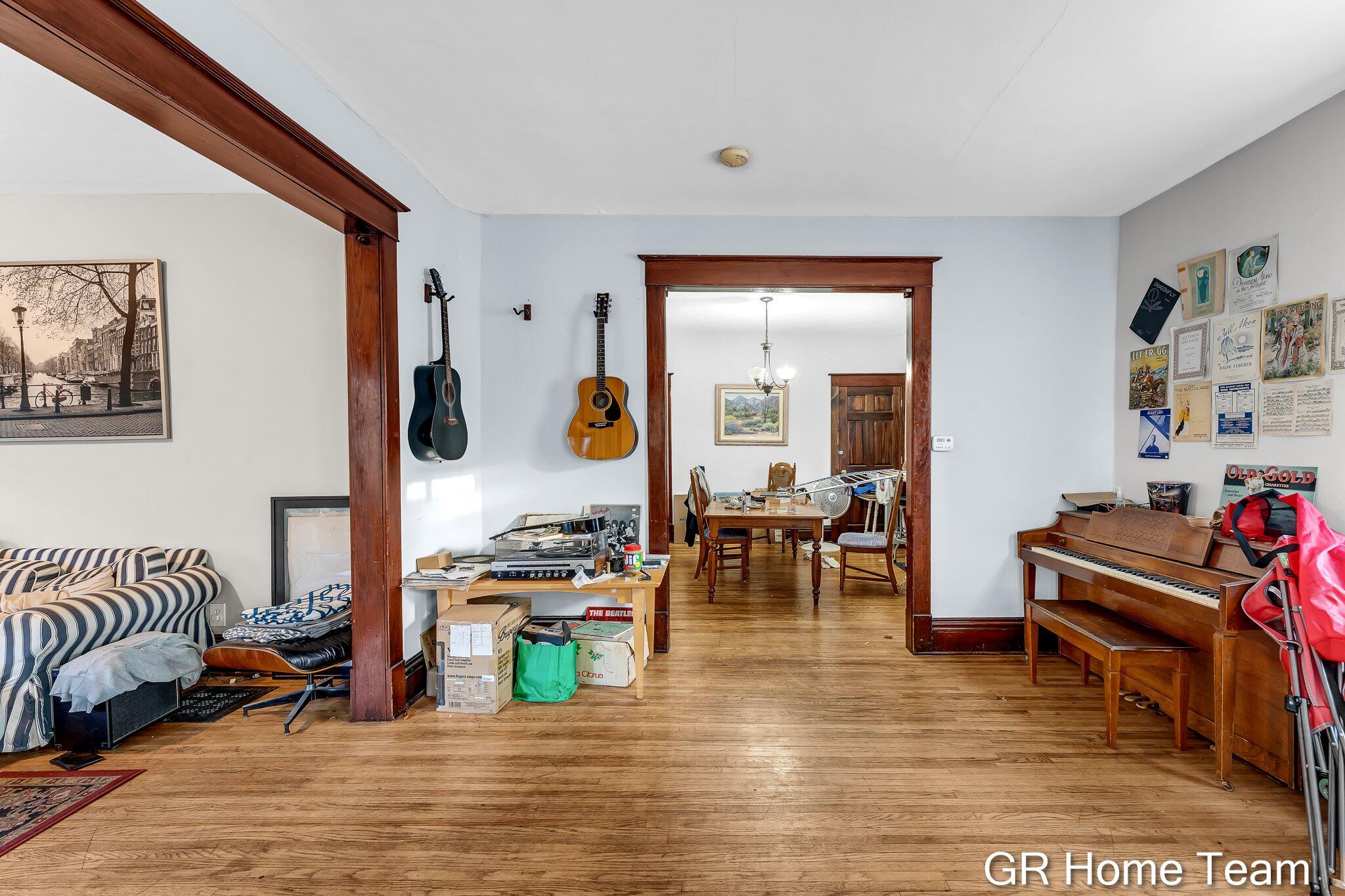 617 Atwood Street NE