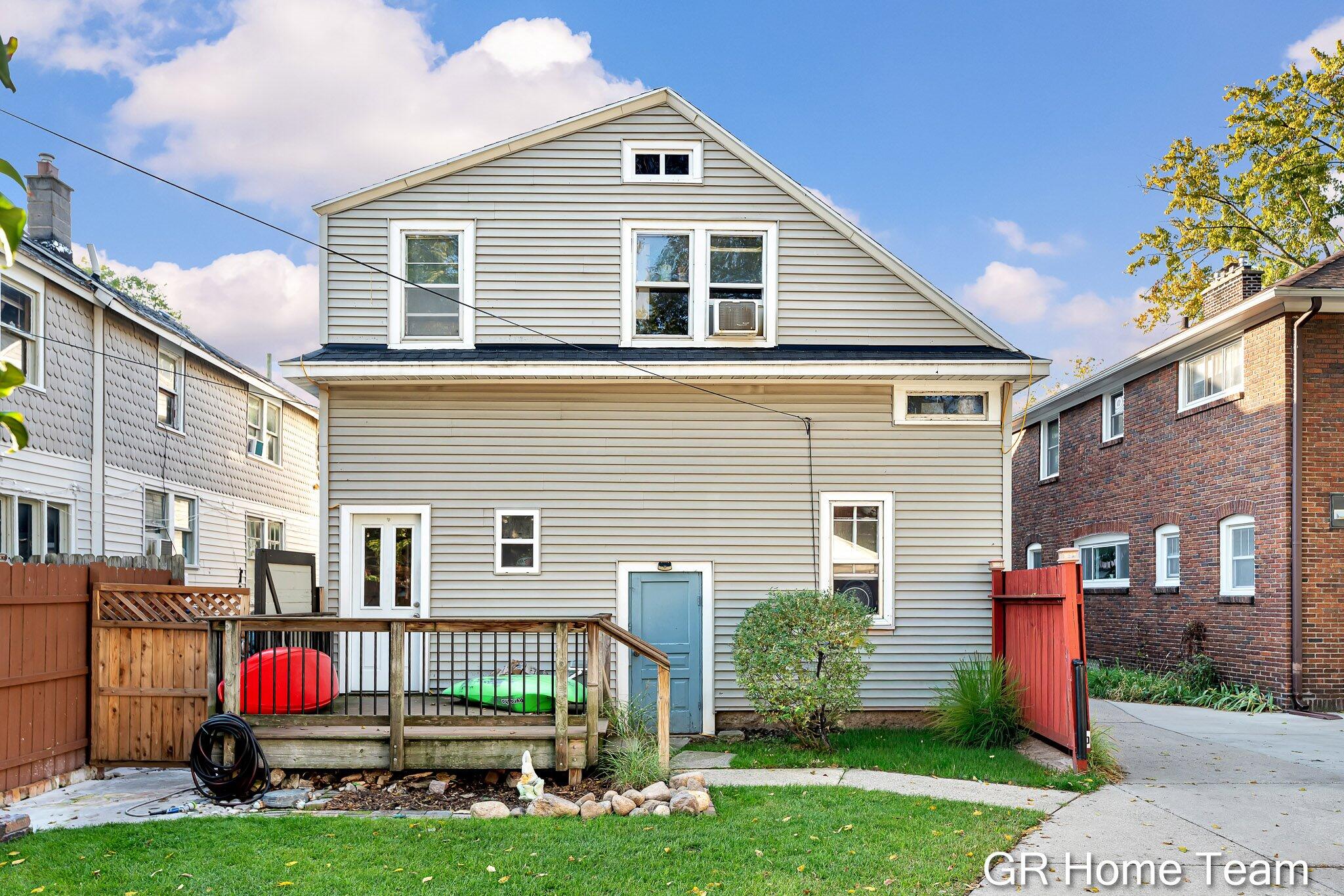 617 Atwood Street NE