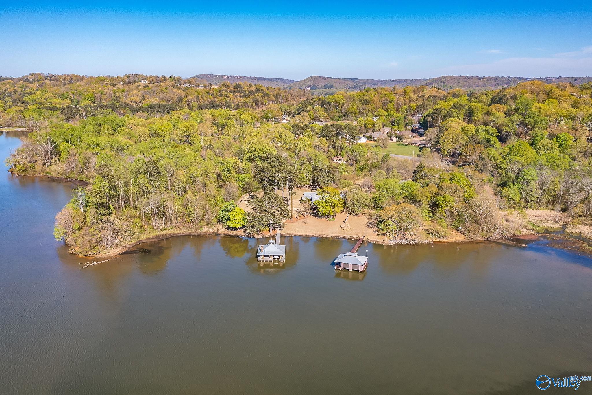 3424 Creek Path Road